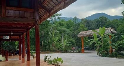 Hoa Muong Pa Homestay