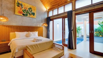 In-room safe, desk, laptop workspace, cots/infant beds