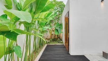 In-room safe, desk, laptop workspace, cots/infant beds