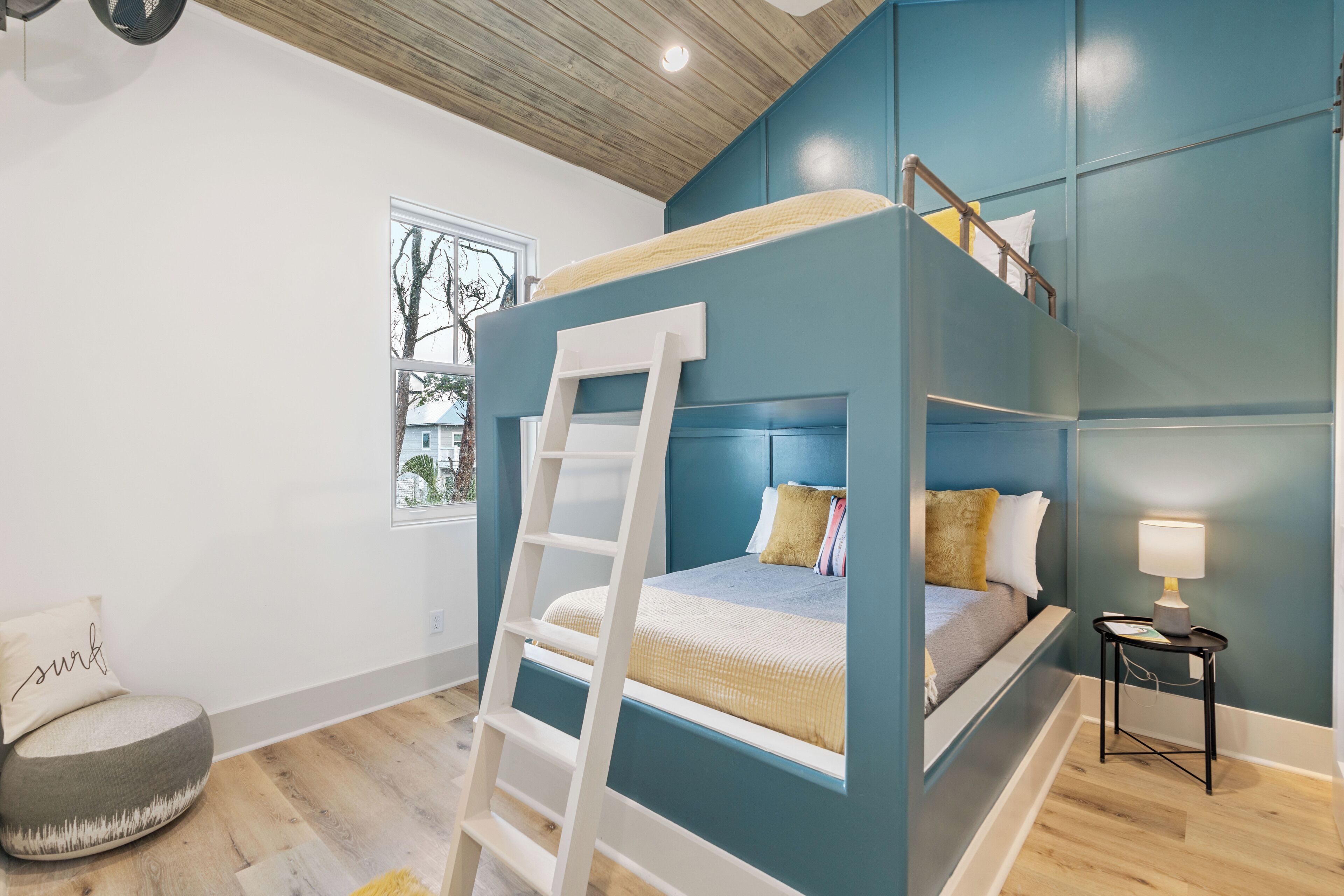 4 chambres, fer et planche à repasser, Wi-Fi, literie fournie