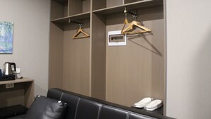 Interior - Twin Sky Suite – Spacious, Stylish, Serene (Parañaque)