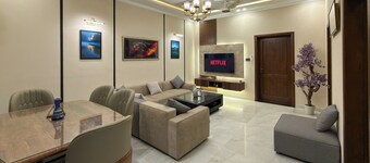 UK Holiday Homes • Luxury 3BR Portion in Bahria