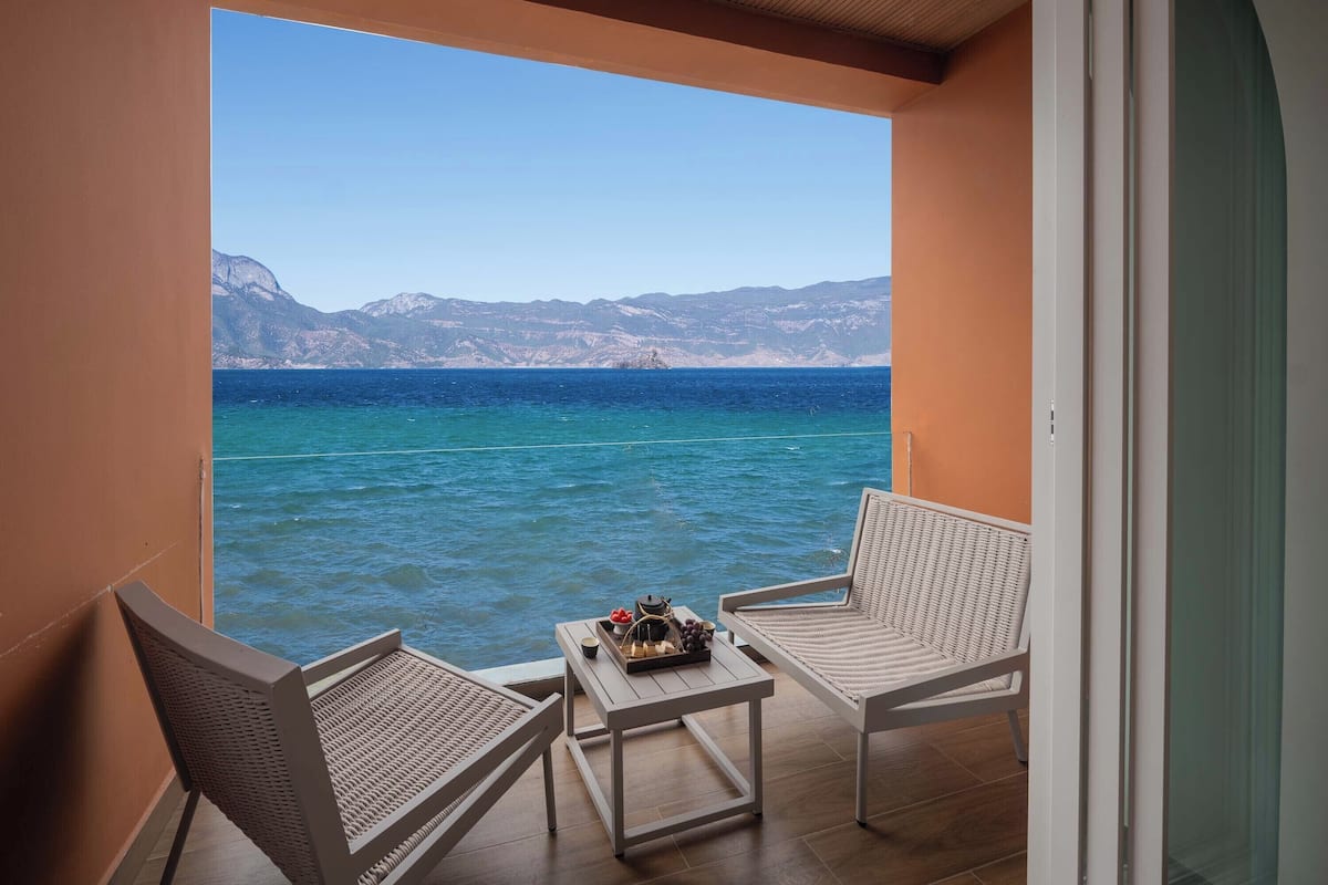 Desk, blackout drapes, iron/ironing board, free WiFi