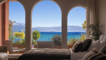 Habitación romántica con 2 camas individuales, vista al lago | Vista desde la habitación