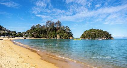 Stunning Beach & Forest 360 Views - close to the beach and mountain bike park!