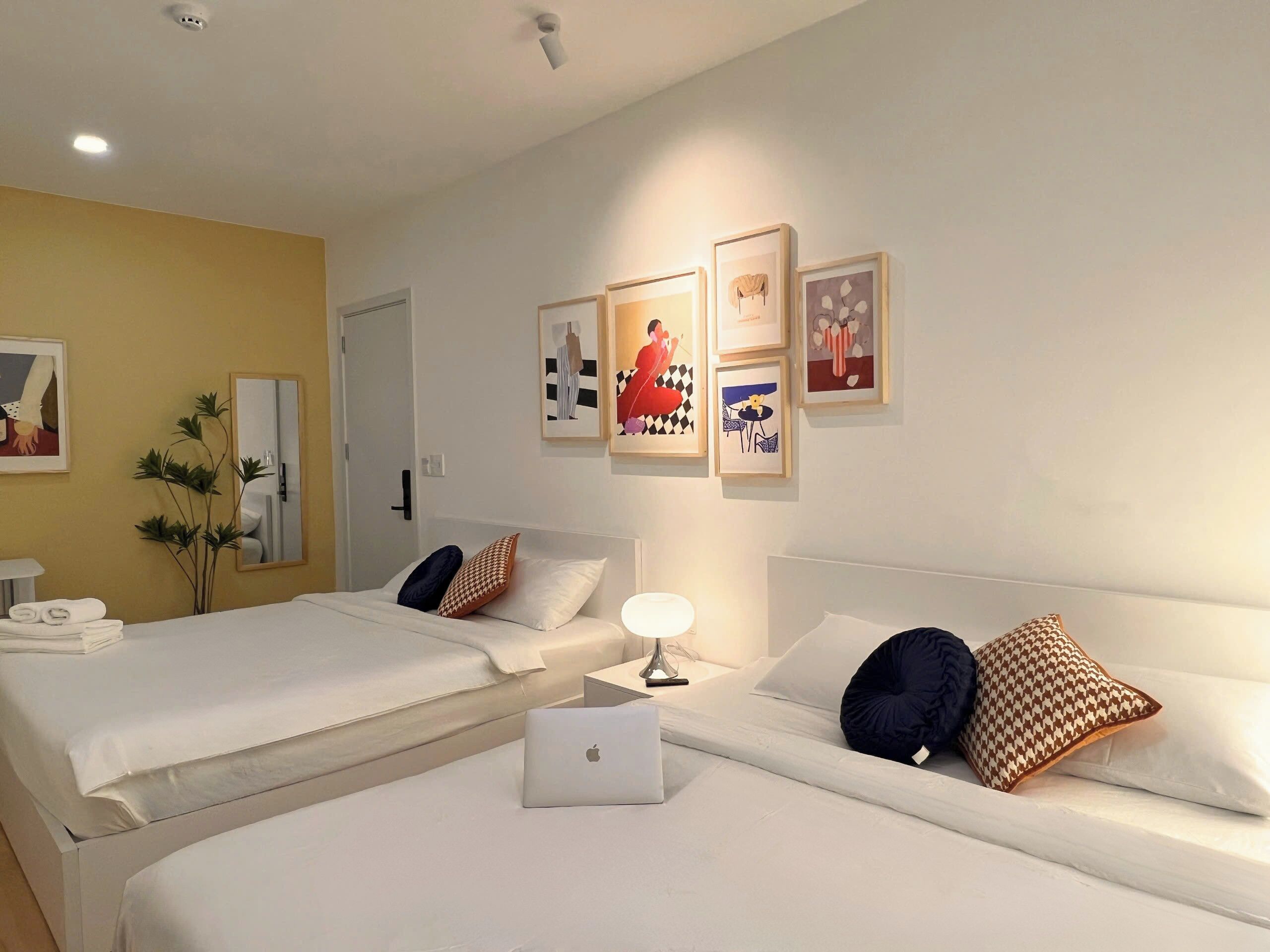 Quadruple Room | Desk, free WiFi