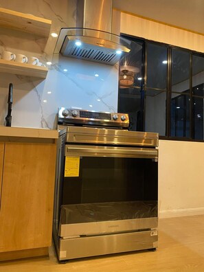 Microondas, horno y parrilla de estufa 