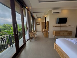 Suite, 1 King-Bett, Bergblick | Zimmerausstattung