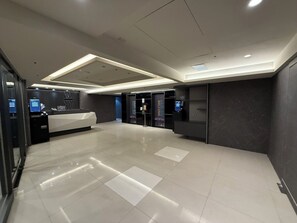 Check-in/check-out kiosk - HUB Hotel - Xintai (New Taipei City)
