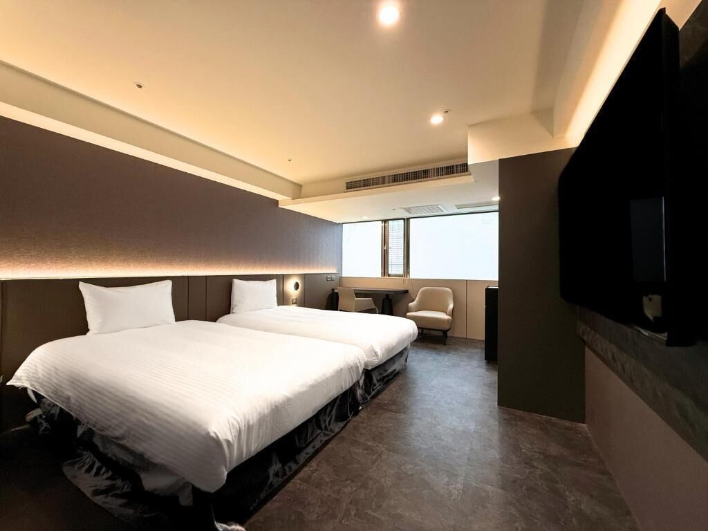 Basic Twin Room, City View | Free WiFi