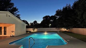 Piscine extérieure, piscine chauffée