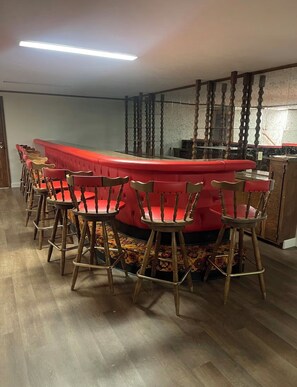 Bar (en la propiedad)