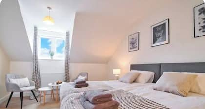 Modern Townhouse in Peterborough