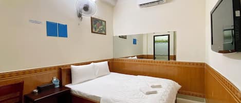 Basic-Zimmer | Schreibtisch, kostenloses WLAN