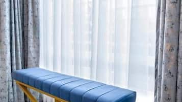 Deluxe Double Room, Garden View | Iron/ironing board