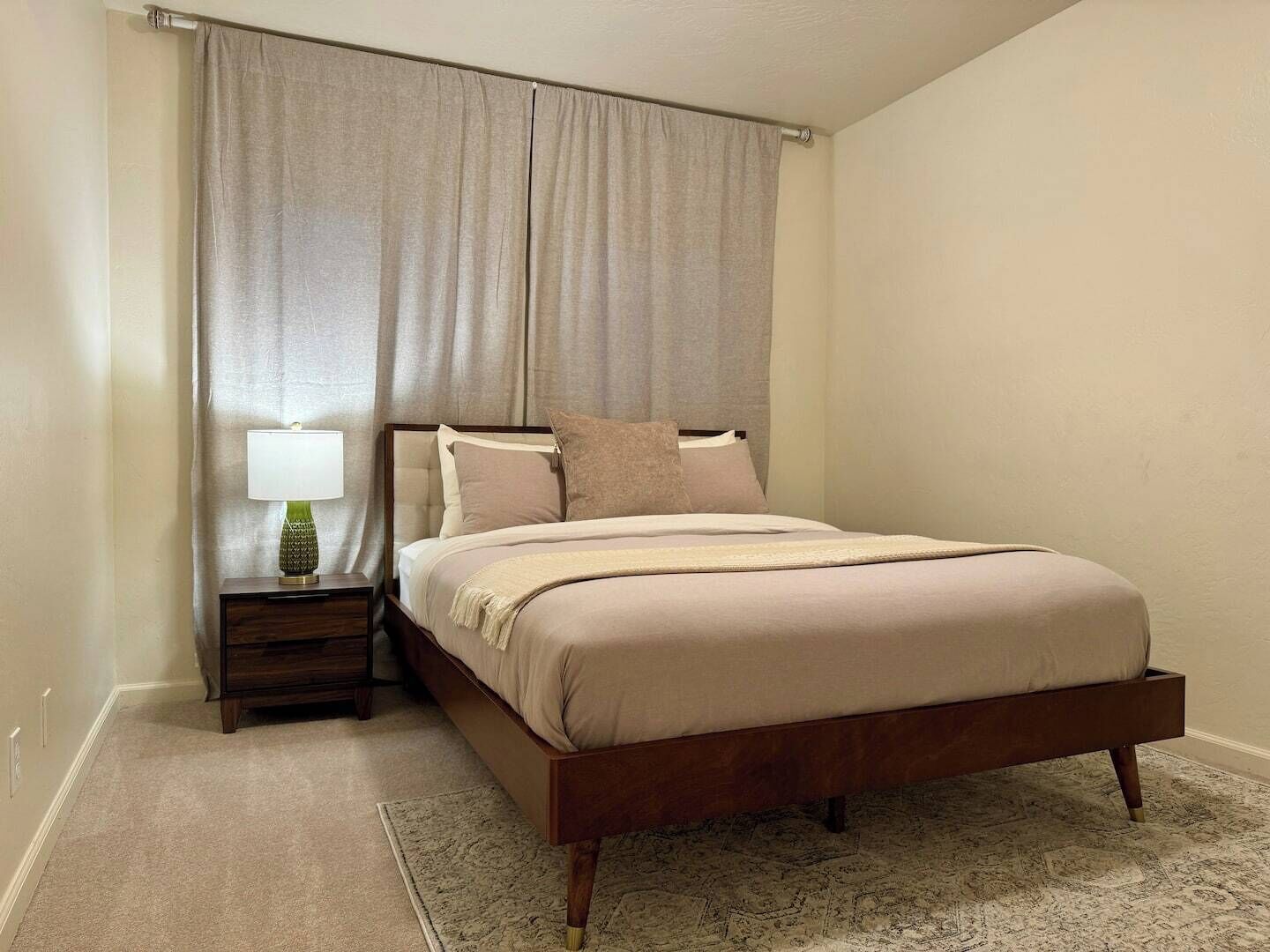 3 bedrooms, iron/ironing board, travel cot, free WiFi