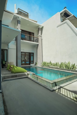 Piscine couverte