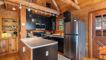 Micro-ondes, four, plaque de cuisson, lave-vaisselle