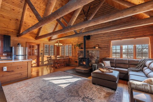 The Cabin on Kettlewood Acres