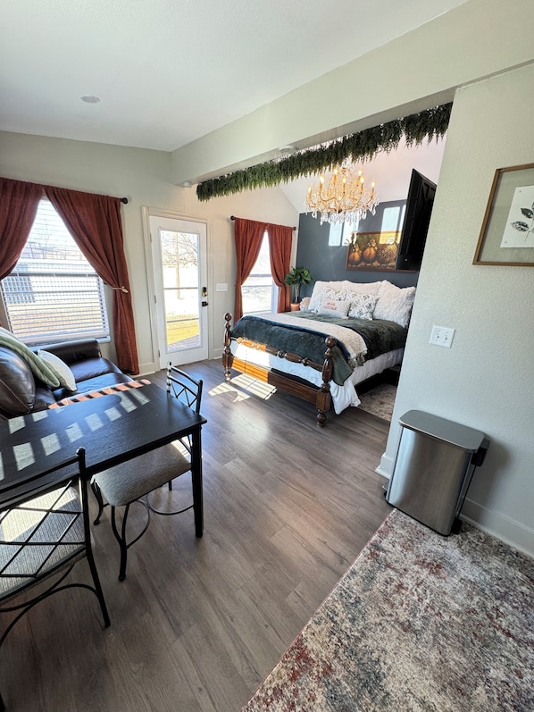 1 bedroom, free WiFi, bed sheets