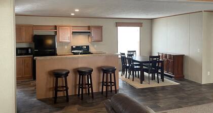 Sunset Suite 3-bedroom house in charming Oakes
25 Minute drive to Ellendale