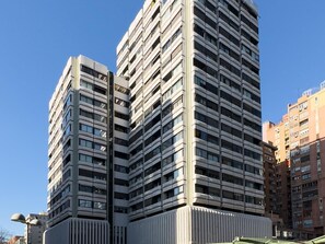 Exterior - Apartment + Work area - Castellana (Madrid)