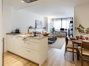 Interior - Apartment + Work area - Castellana (Madrid)