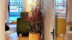 Basic Apartment, City View - 1 BR Nguyen Hue Walking St Bitexco (Ho Chi Minh City)