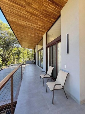Terrace/patio - Main Villa at Howlers Point (Tamarindo)