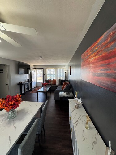 Aurora Adobe in St. Louis Tremendous 3Bedroom House with AC