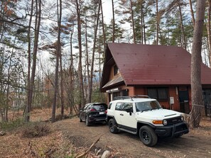 Exterior - New" Azumino, a single house for rent in the forest, with good access to Hakuba for skiing and sightseeing in Matsumoto! Max. 5 people Bonfire Parking 3 cars (安曇野市)