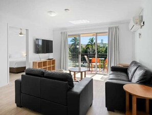 Living area - Mermaid Beach Resort Stay + 2BR + Balcony & Pool (Gold Coast)