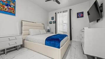 Iron/ironing board, WiFi, bed sheets