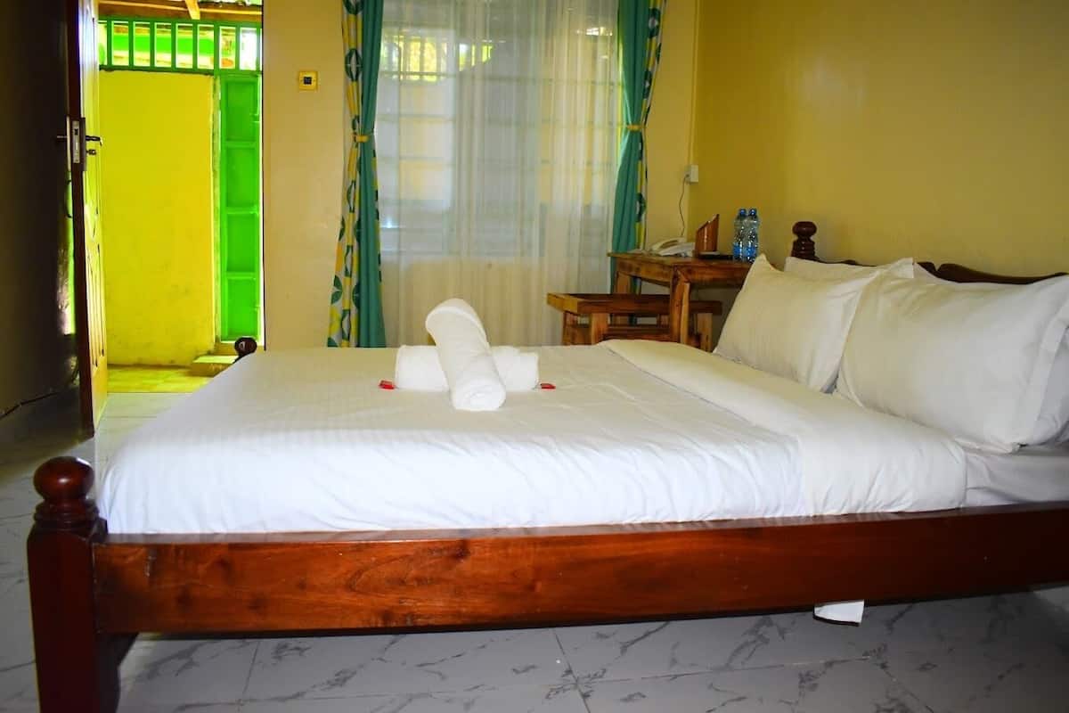 Free WiFi, bed sheets