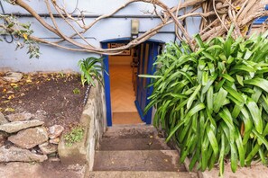 Exterior detail - Cosy Garden Flat with work space in Montpelier (Bristol)