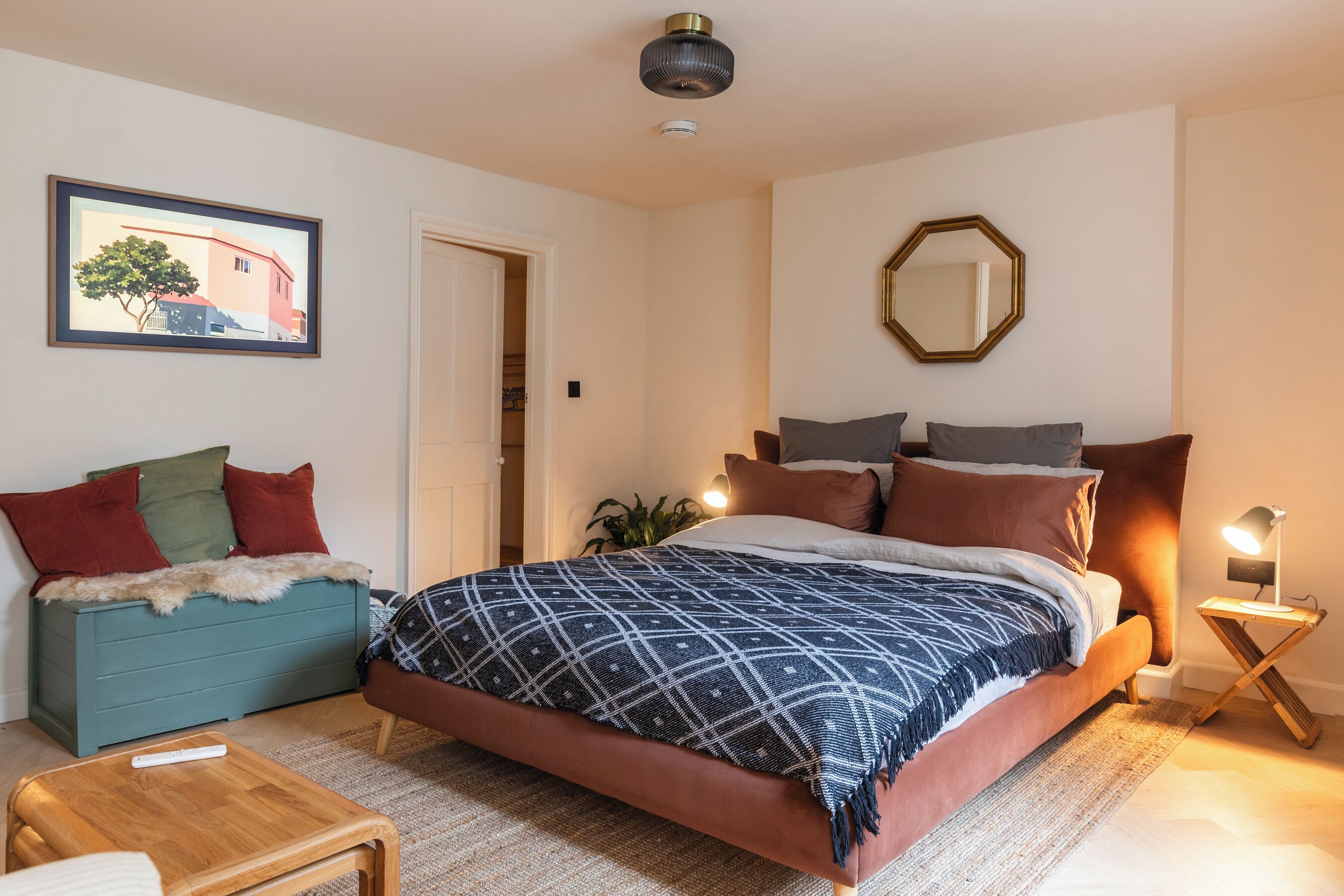 1 bedroom, iron/ironing board, Internet, bed sheets