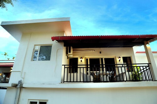 Spacious 5-bedroom villa near Nagarhole with Large Swimming pool and Jaccuzi