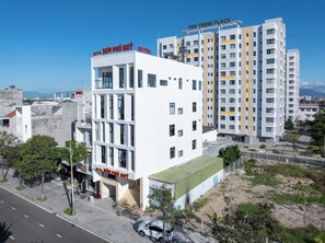 Front of property - Som Phu Quy 3 Hotel (Ninh Phuoc)