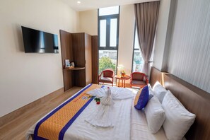 Standard Double Room, City View | Free WiFi - Som Phu Quy 3 Hotel (Ninh Phuoc)