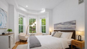 4 chambres, fer et planche à repasser, Wi-Fi, draps fournis
