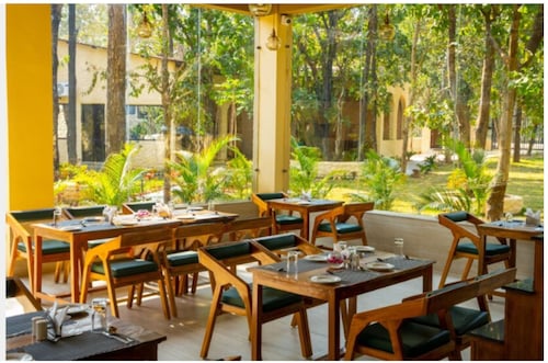 Citrus Prime Bandhavgarh Resort and Cott