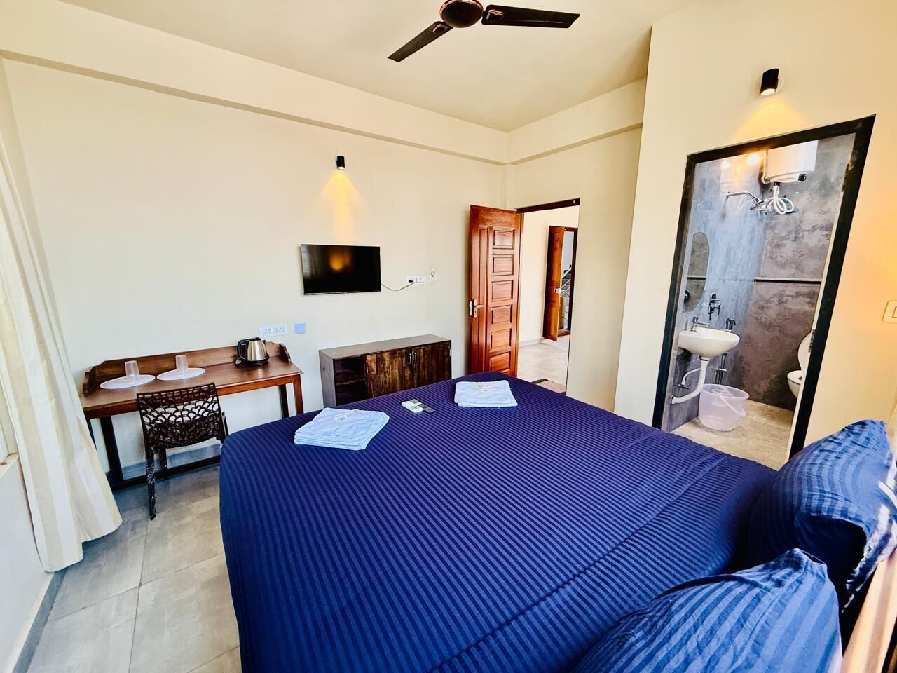 Superior Double Room | Free WiFi, bed sheets