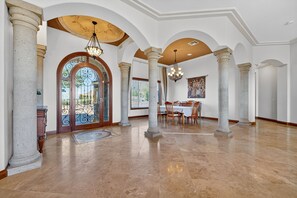 Dining - Luxurious Tuscan-style Villa with magnificent panoramic views. (Apache Junction)