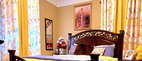 Iron/ironing board, WiFi, bed sheets