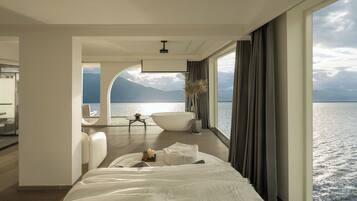 Down duvets, desk, blackout curtains, soundproofing