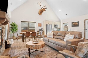 TV, fireplace, offices