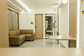 Interior - Hotel VD Rooms Vesu (Surat)