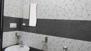 Living area - Mahabala Valley (Gokarna)