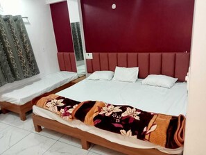 Family Room | Free WiFi - Hotel Rukhmani Residency (Ujjain)