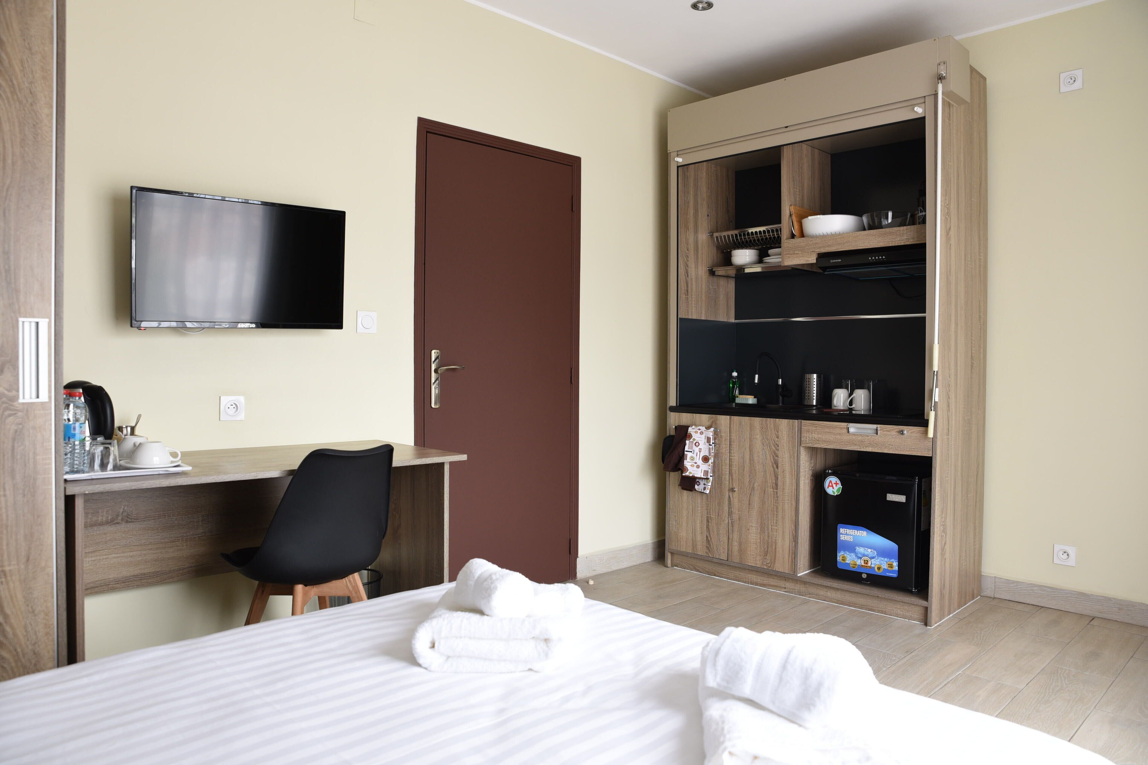 1 camera, accesso a Internet, lenzuola